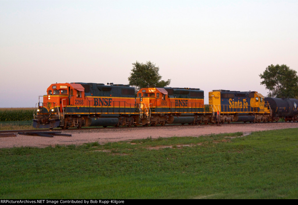 BNSF 2268